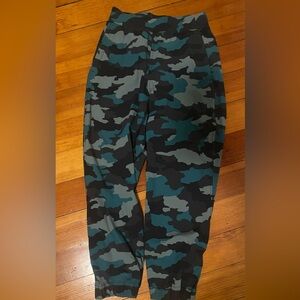 Lululemon Adapted State High Rise Cropped Joggers